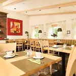 Schneider Hotell 3*