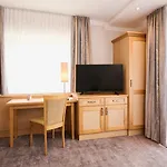 Schneider 3*