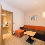 Schneider 3*