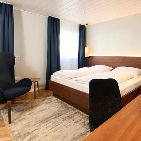 Schneider Hotel