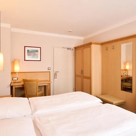 Schneider Hotel 3*