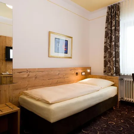 Hotel Schneider 3*
