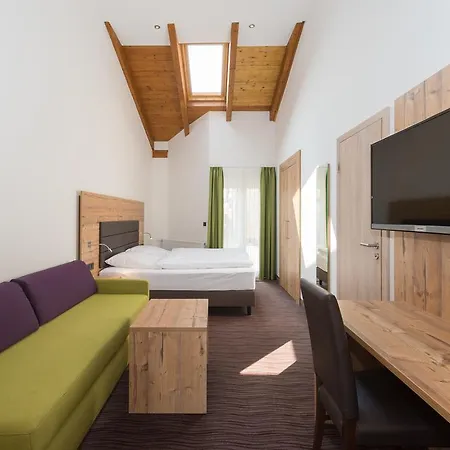 Schneider Hotel 3*