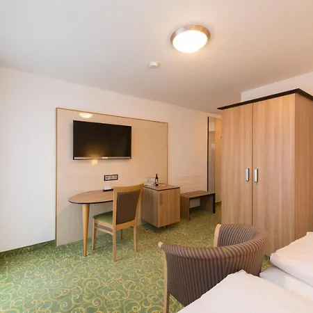Hotel Schneider 3*